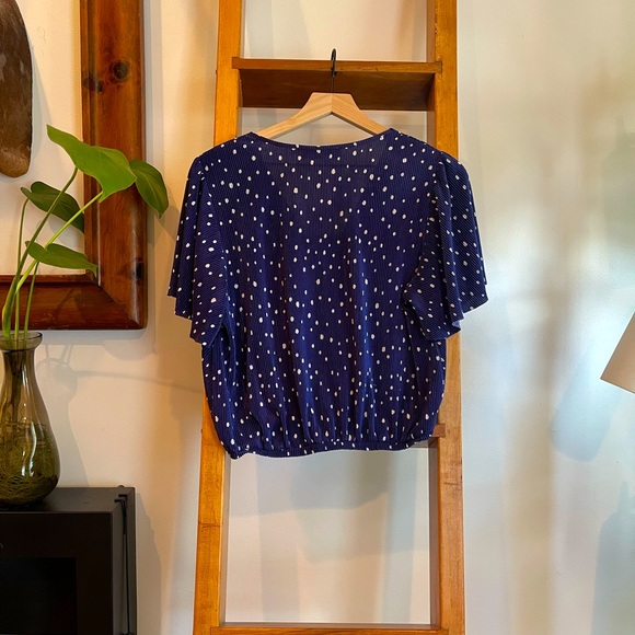 SZ L - ASTR Navy Polka Dot Plisse Wrap Top! - Picture 6 of 8